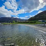 Sentralt I Terrasse Med Fjordutsikt Hébergement de vacances