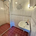 Sentralt I Terrasse Med Fjordutsikt