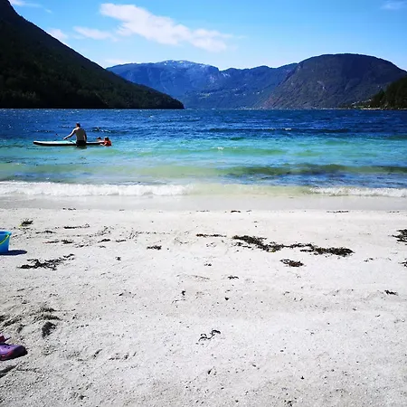 Prázdninový dům Sentralt I Terrasse Med Fjordutsikt Sogndal
