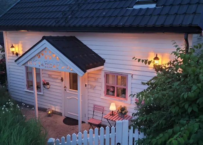 Sentralt I Terrasse Med Fjordutsikt * Sogndal