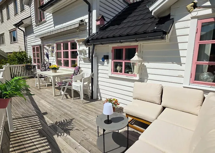 Casa vacanze Sentralt I Terrasse Med Fjordutsikt Sogndal