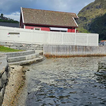 Hébergement de vacances Sentralt I Terrasse Med Fjordutsikt Sogndal