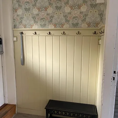 Sentralt I Terrasse Med Fjordutsikt *